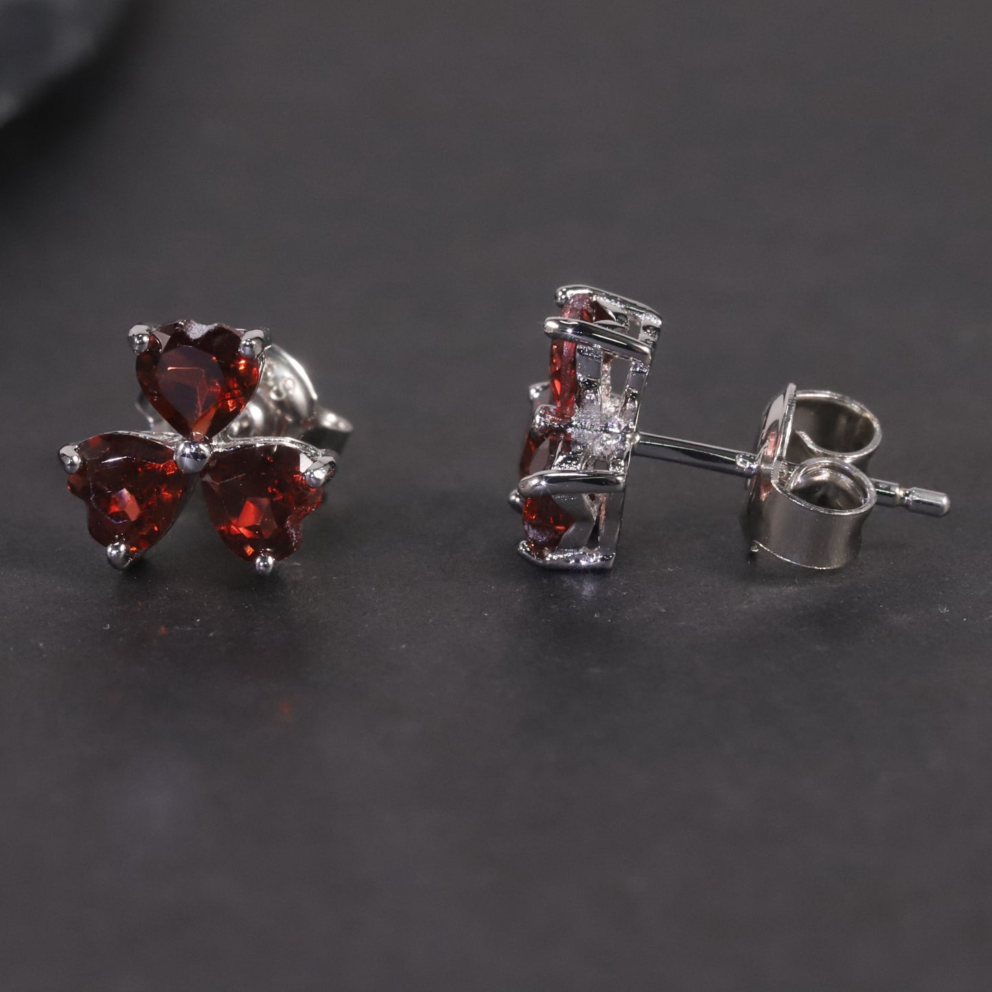 Flower Shape Stud Earrings in Sterling Silver -  Garnet